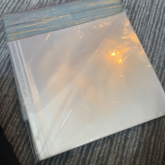 NWT scrapbook album - Picture 5 of 5